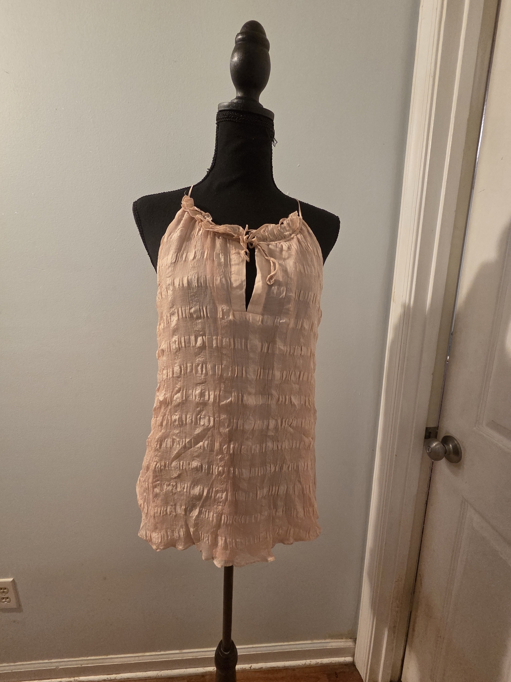 Anthropologie Women's Light Pink Sleeveless Ruffled Neck Tank Top